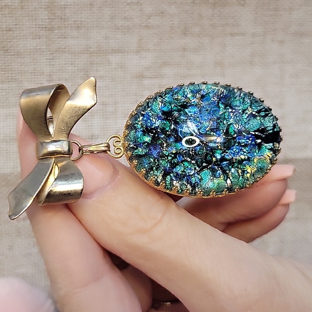 VINTAGE CZECH Dragons Breath Opal Cabochon Brooch With Bow - Picture 3 of 7
